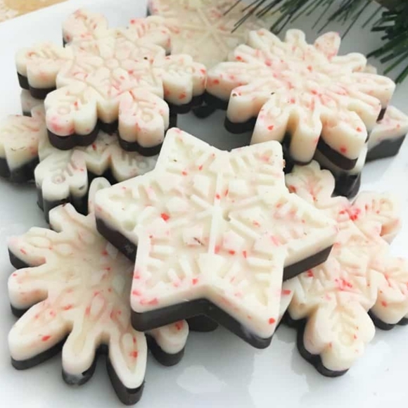 Wilton Candy Melts Stack-n-Melt Snowflake Silicone - Picture 6 of 16